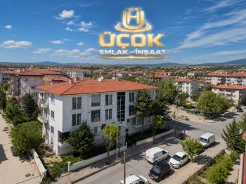 AFYON ÜÇOK EMLAKTAN GAZİ MAH 3+1 113M² SIFIR AYARINDA SATILIK DAİRE 