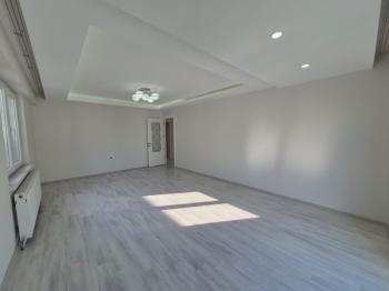 AFYON ÜÇOK EMLAKTAN GAZİ MAH 3+1 113M² SIFIR AYARINDA SATILIK DAİRE 