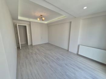 AFYON ÜÇOK EMLAKTAN GAZİ MAH 3+1 113M² SIFIR AYARINDA SATILIK DAİRE 