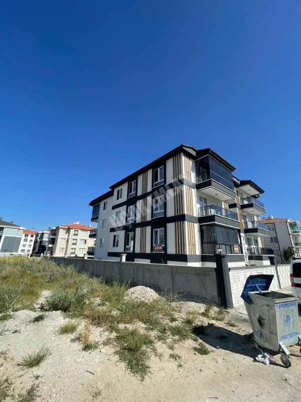AFYON ÜÇOK EMLAKTAN KANLICA MAH 3+1 110M² SIFIR AYARINDA SATILIK DAİRE 