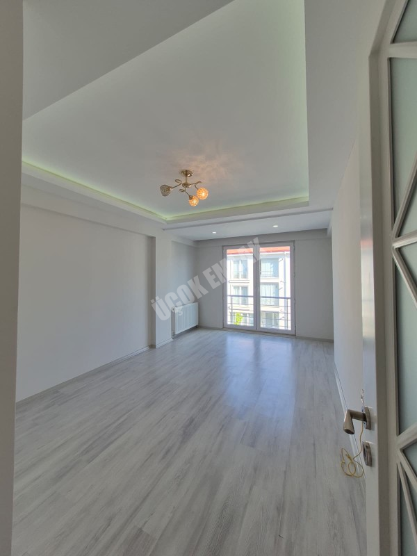 AFYON ÜÇOK EMLAKTAN GAZİ MAH 3+1 113M² SIFIR AYARINDA SATILIK DAİRE 