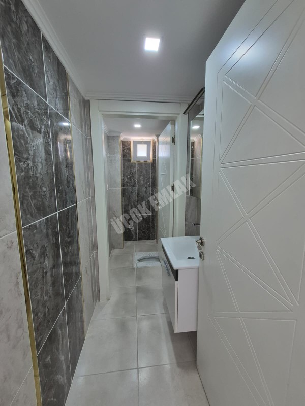 AFYON ÜÇOK EMLAKTAN GAZİ MAH 3+1 113M² SIFIR AYARINDA SATILIK DAİRE 