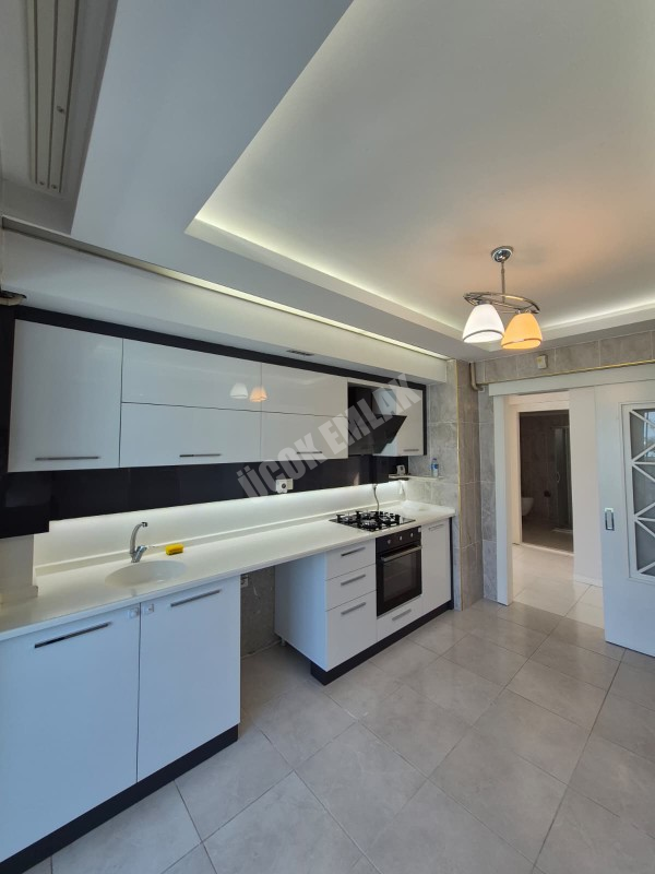 AFYON ÜÇOK EMLAKTAN GAZİ MAH 3+1 113M² SIFIR AYARINDA SATILIK DAİRE 