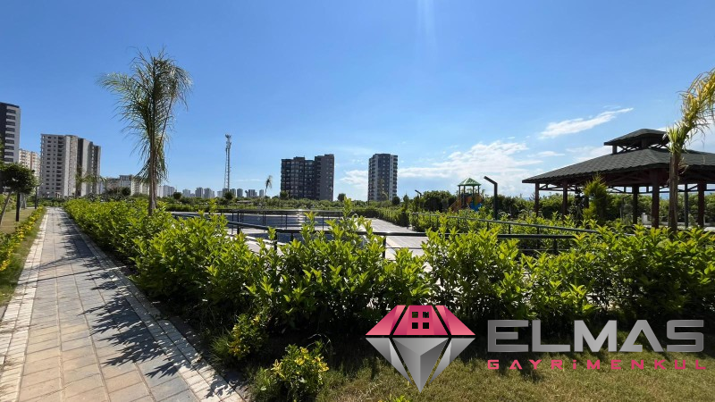 Elmas’tan Çeşmeli'de Yatırıma Uygun Sıfır Projede Deniz Manzaralı  1+1 