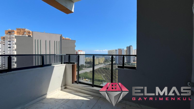 Elmas’tan Çeşmeli'de Yatırıma Uygun Sıfır Projede Deniz Manzaralı  1+1 