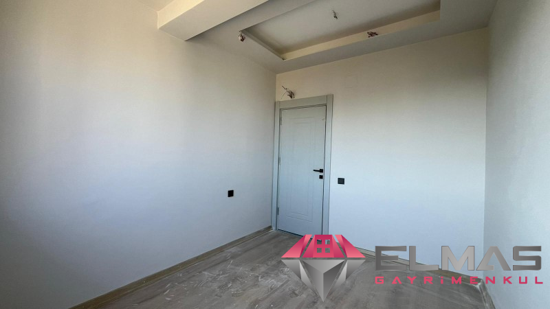 Elmas’tan Çeşmeli'de Yatırıma Uygun Sıfır Projede Deniz Manzaralı  1+1 