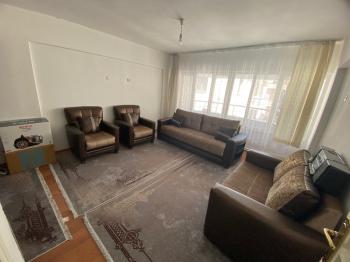 GÜVENAY - ÇORUM ÜÇTUTLAR MAH. ILICA CADDESİ ÜZERİ SATILIK 2+1 DAİRE