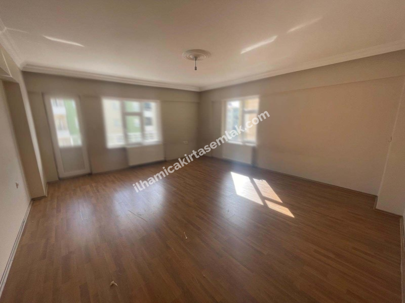 ALİPAŞA MAHALLESİNDE KİRALIK 4+1 DAİRE
