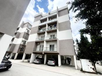 KÜÇÜK KAYMAKLI'DA TÜRK MALI EŞYALI SATILIK DAİRE 