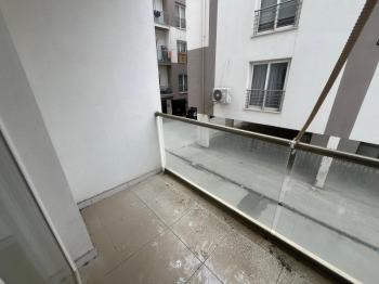 KÜÇÜK KAYMAKLI'DA TÜRK MALI EŞYALI SATILIK DAİRE 