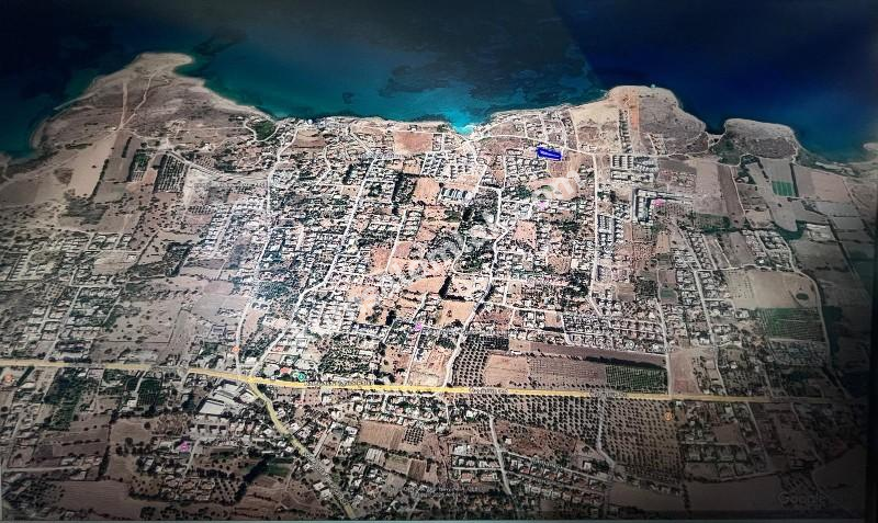 GİRNE  KARŞIYAKA'DA  SATILIK ARSA 