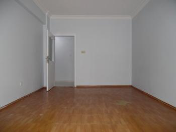 MUHİTTİN MAHALLESİNDE KİRALIK ARA KAT 3+1 DAİRE 
