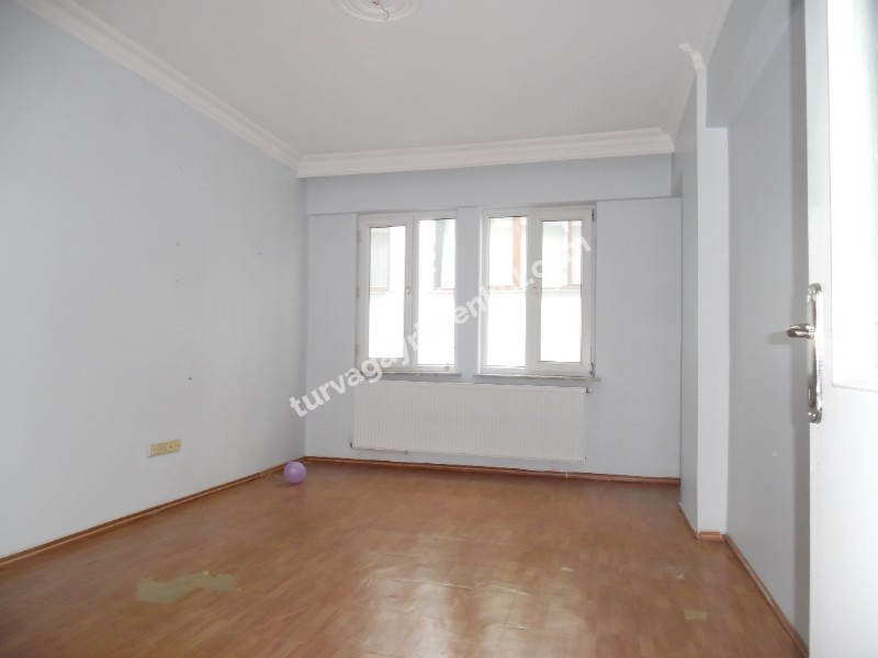 MUHİTTİN MAHALLESİNDE KİRALIK ARA KAT 3+1 DAİRE 