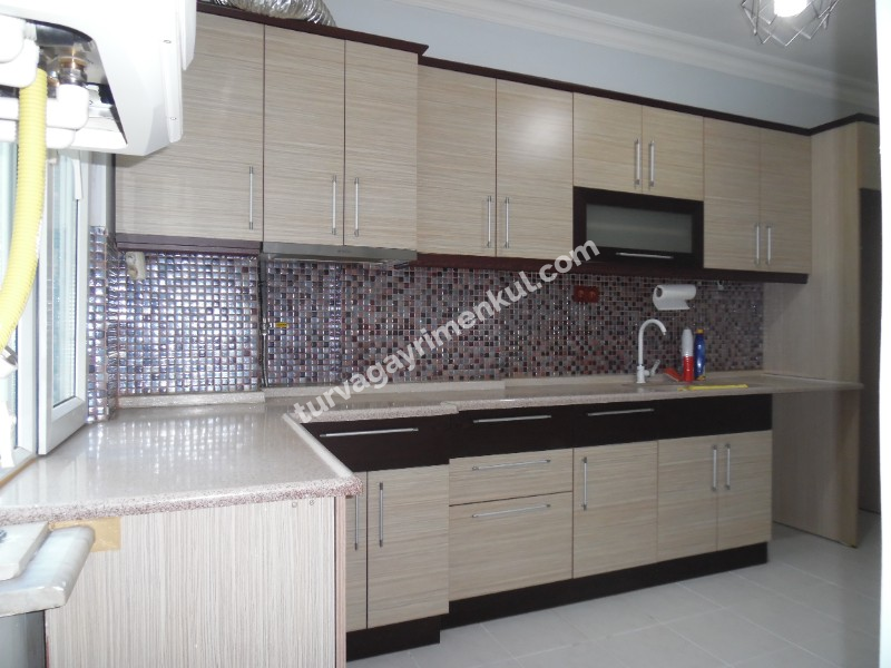 MUHİTTİN MAHALLESİNDE KİRALIK ARA KAT 3+1 DAİRE 