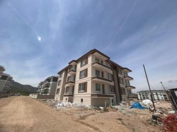 AFYON ÜÇOK EMLAKTAN KANLICA MAH 3+1 115M² SIFIR EBEVEYN BANYOLU SATILIK DAİRE 