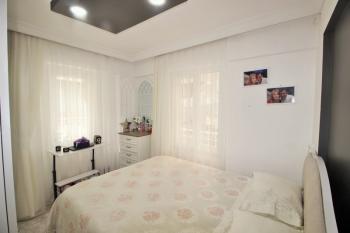 KAÇIRILMAYACAK FIRSAT! ÇAMLIK MAHALLESİ’NDE ZEVKLİ DÖŞENMİŞ EŞYALARIYLA, MÜSTAKİL GİRİŞ VE BAHÇELİ, ÇİFT BALKONLU 2+1 SATILIK DAİRE
