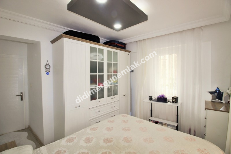 KAÇIRILMAYACAK FIRSAT! ÇAMLIK MAHALLESİ’NDE ZEVKLİ DÖŞENMİŞ EŞYALARIYLA, MÜSTAKİL GİRİŞ VE BAHÇELİ, ÇİFT BALKONLU 2+1 SATILIK DAİRE