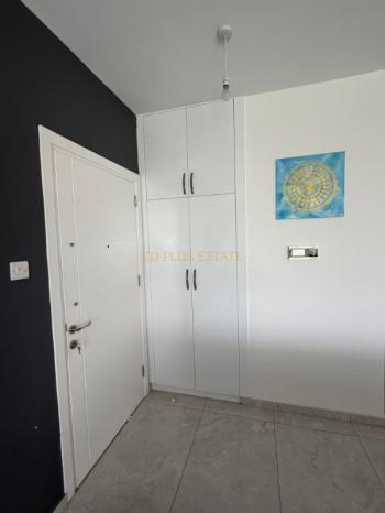 Lefkoşa Gönyeli'de 2 Katlı Binada Full Eşyalı Satılık 3+1 Daire