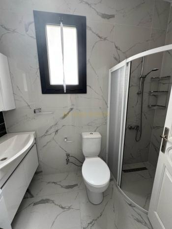 Lefkoşa Hamitköy'de Ebeveyn Banyolu Full Eşyalı Kiralık 2+1 Daire