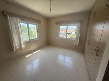 Lefkoşa Ortaköy'de Ebeveyn Banyolu Eşyasız Kiralık 2+1 Daire