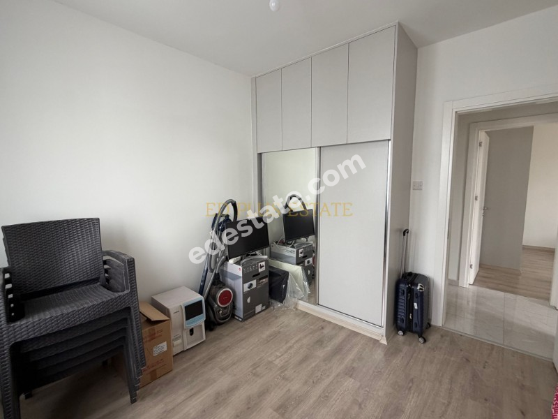 Lefkoşa Gönyeli'de 2 Katlı Binada Full Eşyalı Satılık 3+1 Daire
