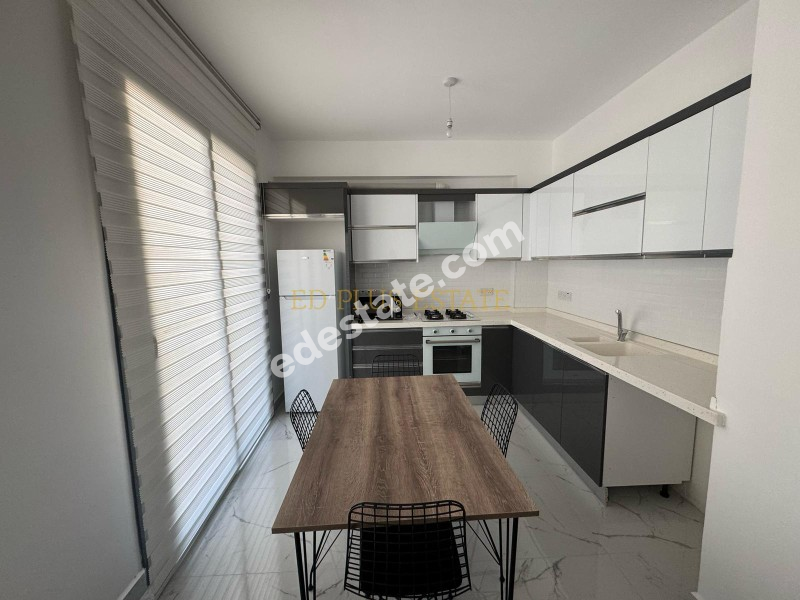 Lefkoşa Hamitköy'de Ebeveyn Banyolu Full Eşyalı Kiralık 2+1 Daire