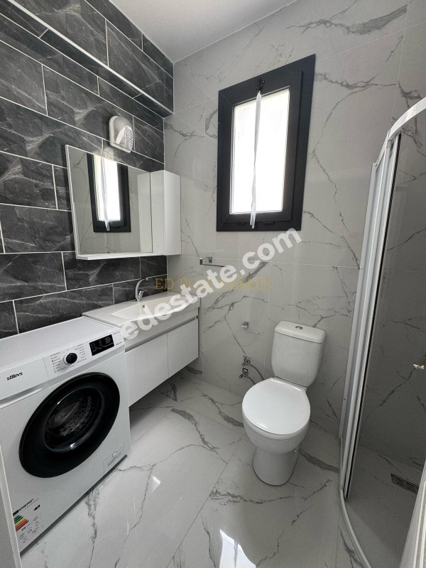 Lefkoşa Hamitköy'de Ebeveyn Banyolu Full Eşyalı Kiralık 2+1 Daire