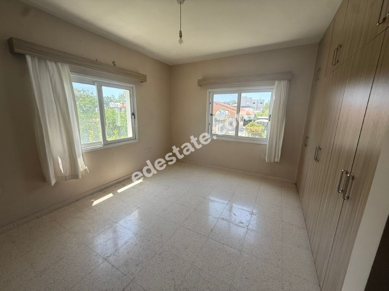 Lefkoşa Ortaköy'de Ebeveyn Banyolu Eşyasız Kiralık 2+1 Daire