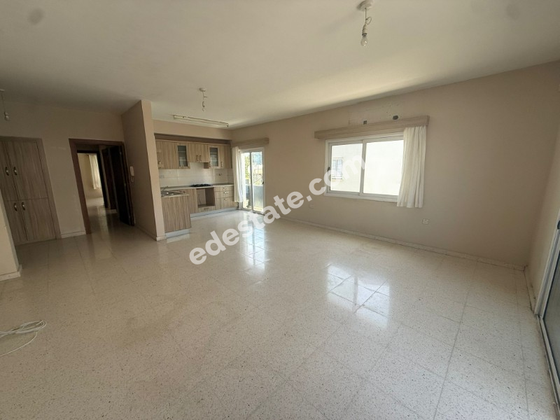Lefkoşa Ortaköy'de Ebeveyn Banyolu Eşyasız Kiralık 2+1 Daire