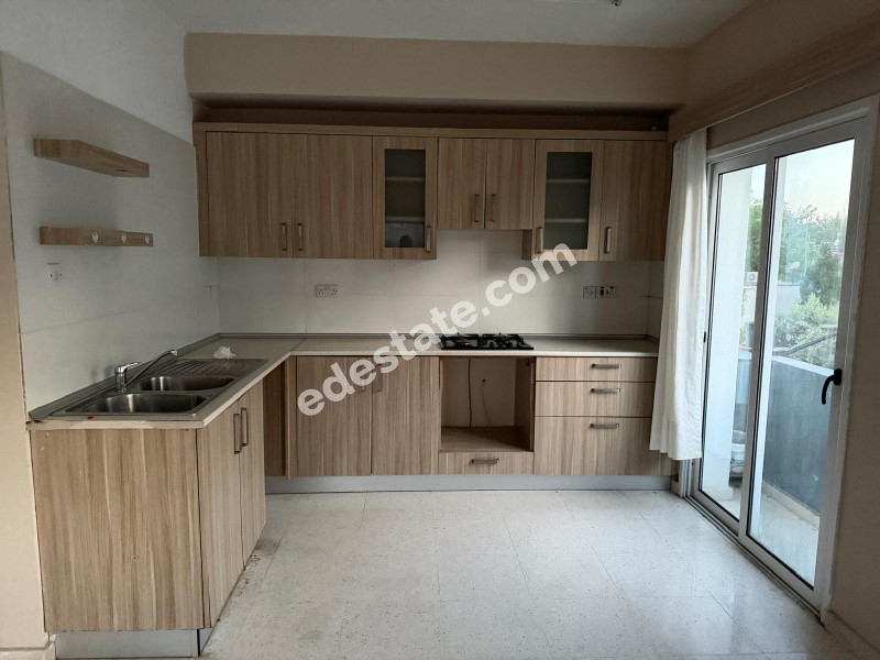 Lefkoşa Ortaköy'de Ebeveyn Banyolu Eşyasız Kiralık 2+1 Daire