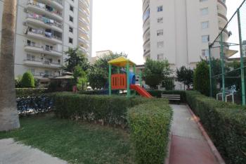 Elmas'tan Tek Blok ,Havuzlu,Doğalgazlı İskanlı,Soli Center Arkası Kaçmaz