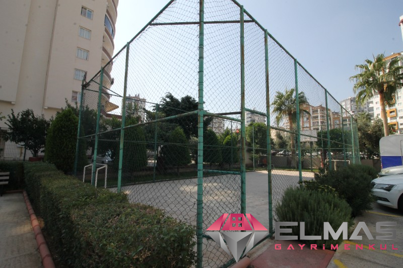 Elmas'tan Tek Blok ,Havuzlu,Doğalgazlı İskanlı,Soli Center Arkası Kaçmaz