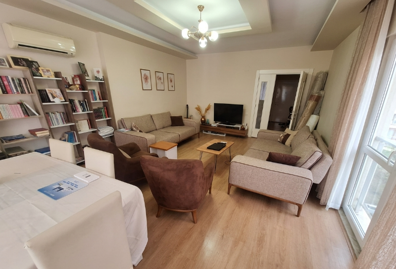 Elmas'tan Tek Blok ,Havuzlu,Doğalgazlı İskanlı,Soli Center Arkası Kaçmaz