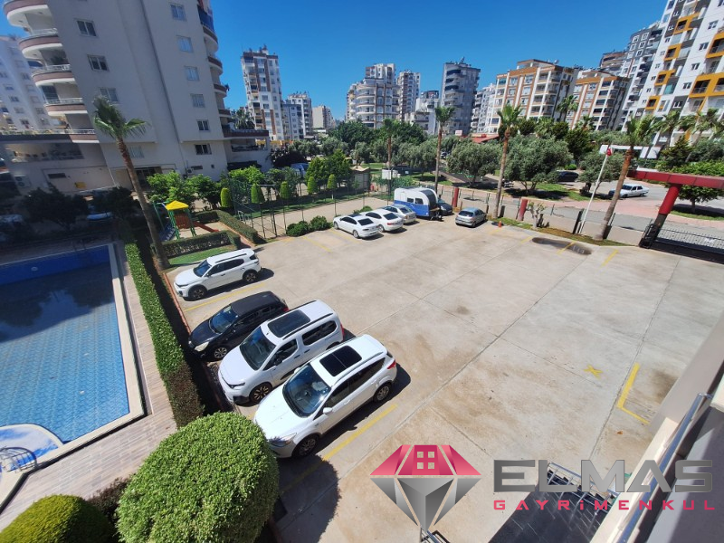 Elmas'tan Tek Blok ,Havuzlu,Doğalgazlı İskanlı,Soli Center Arkası Kaçmaz