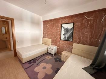 GÖÇMENKÖY'DE ANA CADDE ÜZERİNDE EŞYALI KİRALIK DAİRE 