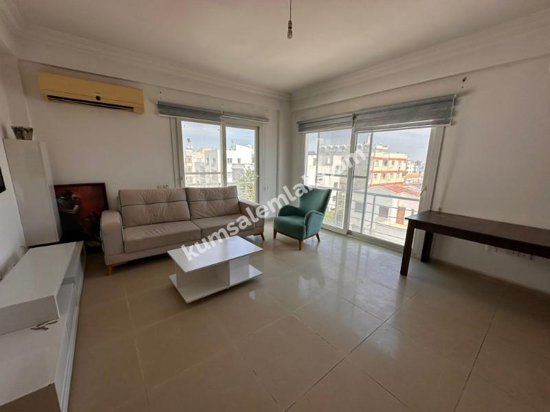GÖÇMENKÖY'DE ANA CADDE ÜZERİNDE EŞYALI KİRALIK DAİRE 