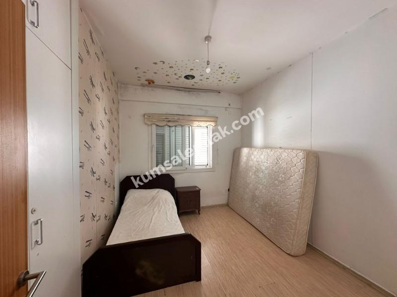 GÖÇMENKÖY'DE ANA CADDE ÜZERİNDE EŞYALI KİRALIK DAİRE 