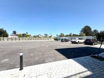 Kıbrıs Girne Edremit Çevreyolu Üzerinde Satılık Deniz ve Dağ Manzaralı Sıfır Dükkan