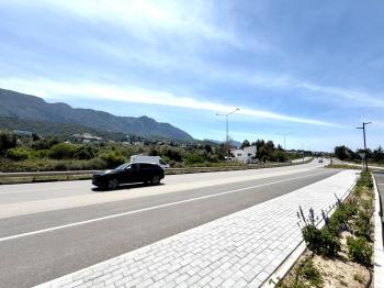 Kıbrıs Girne Edremit Çevreyolu Üzerinde Satılık Deniz ve Dağ Manzaralı Sıfır Dükkan