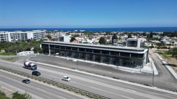 Kıbrıs Girne Edremit Çevreyolu Üzerinde Satılık Deniz ve Dağ Manzaralı Sıfır Dükkan
