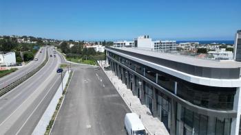Kıbrıs Girne Edremit Çevreyolu Üzerinde Satılık Deniz ve Dağ Manzaralı Sıfır Ofisler
