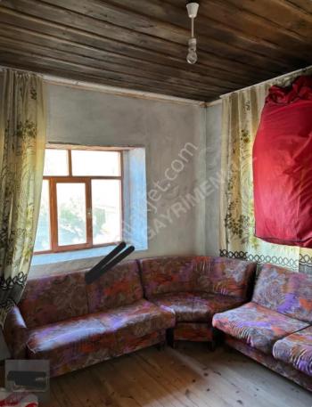 ISPARTA KECİBORLU MÜSTAKİL EV TAPU SAHİBİ PERTA EMLAK ÜMİT TAHMAZ