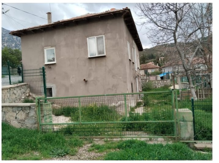 ISPARTA KECİBORLU MÜSTAKİL EV TAPU SAHİBİ PERTA EMLAK ÜMİT TAHMAZ