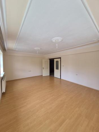  ✨ AFYON ÜÇOK EMLAKTAN MAREŞAL FEVZİ ÇAKMAK MAH 3+1 140M² TEMİZ BAKIMLI KİRALLIK DAİRE ✨