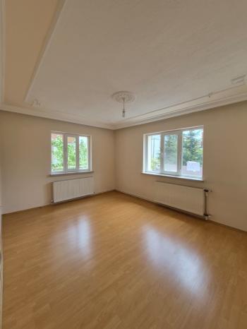  ✨ AFYON ÜÇOK EMLAKTAN MAREŞAL FEVZİ ÇAKMAK MAH 3+1 140M² TEMİZ BAKIMLI KİRALLIK DAİRE ✨