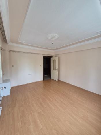  ✨ AFYON ÜÇOK EMLAKTAN MAREŞAL FEVZİ ÇAKMAK MAH 3+1 140M² TEMİZ BAKIMLI KİRALLIK DAİRE ✨