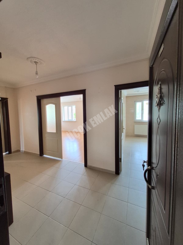  ✨ AFYON ÜÇOK EMLAKTAN MAREŞAL FEVZİ ÇAKMAK MAH 3+1 140M² TEMİZ BAKIMLI KİRALLIK DAİRE ✨