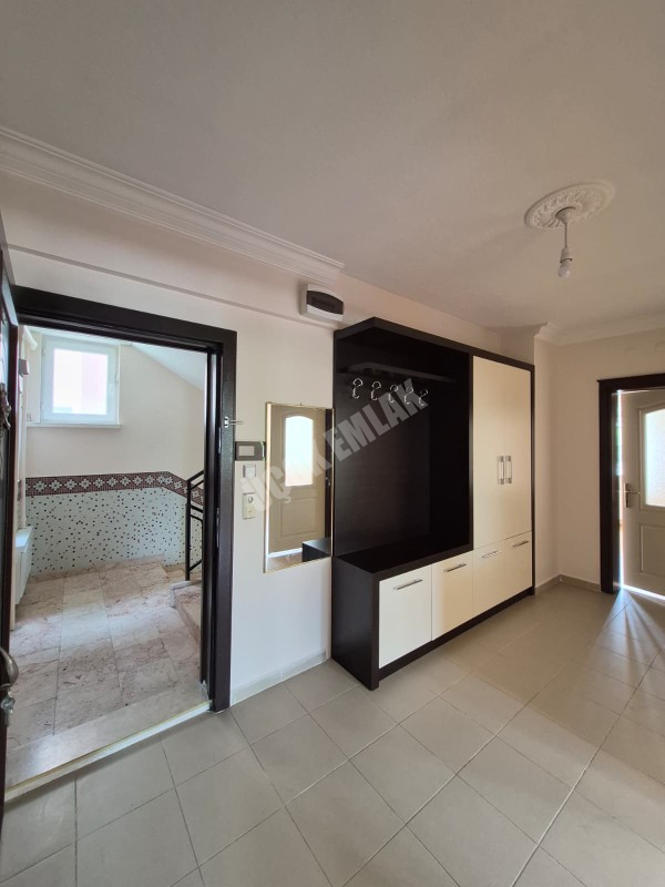  ✨ AFYON ÜÇOK EMLAKTAN MAREŞAL FEVZİ ÇAKMAK MAH 3+1 140M² TEMİZ BAKIMLI KİRALLIK DAİRE ✨