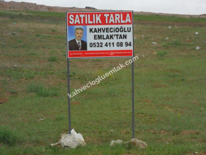 KAHVECİOĞLU EMLAK'DAN 4 EYLÜL KÖYÜ SATILIK TARLA