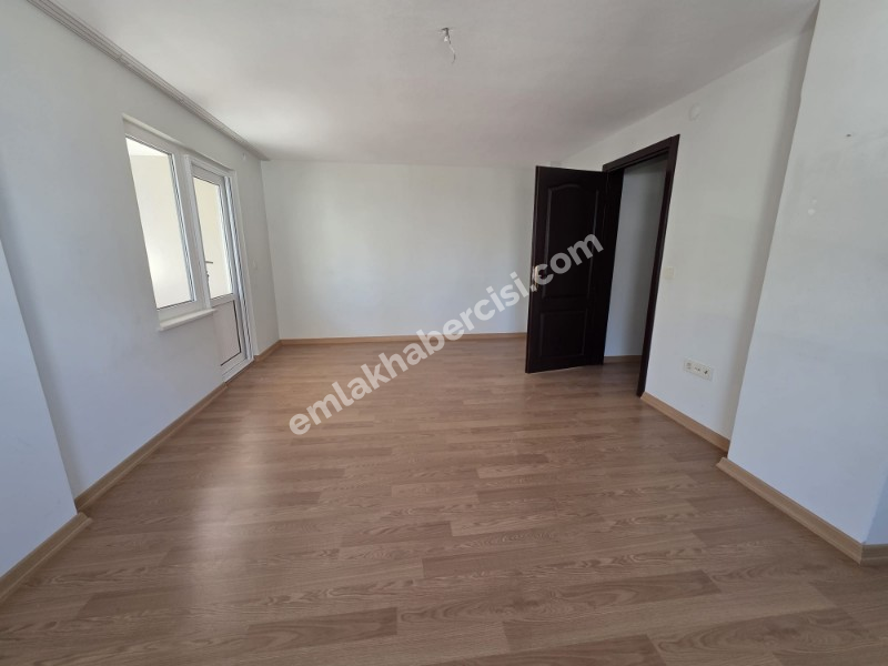 MUDANYA GÜZELYALI SAHİLE SIFIR İÇİ YAPILI 3+1 126 M2 DAİRELER